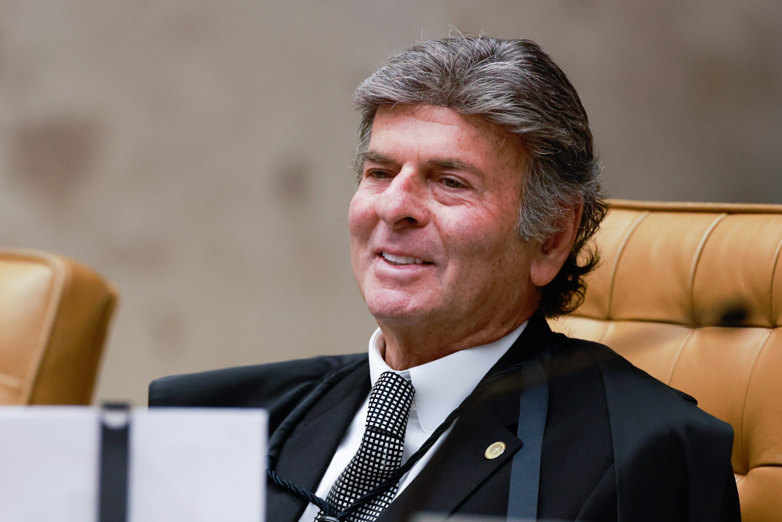 Fux cobra manifestação do governo sobre proibição das bets