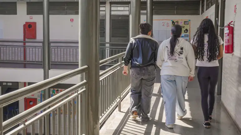Universitários deixam baladas de lado e buscam novas formas de socialização