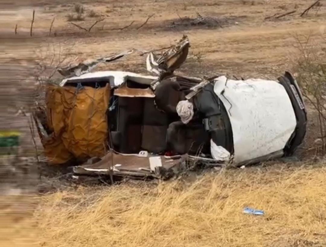 Acidente grave na BA-210 deixa uma pessoa morta e três feridas