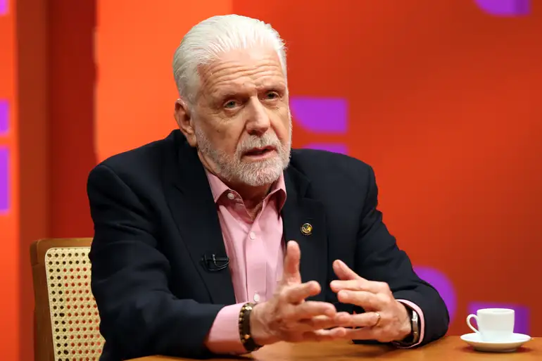 'Pensa pequeno igual ao antecessor' diz Jaques Wagner