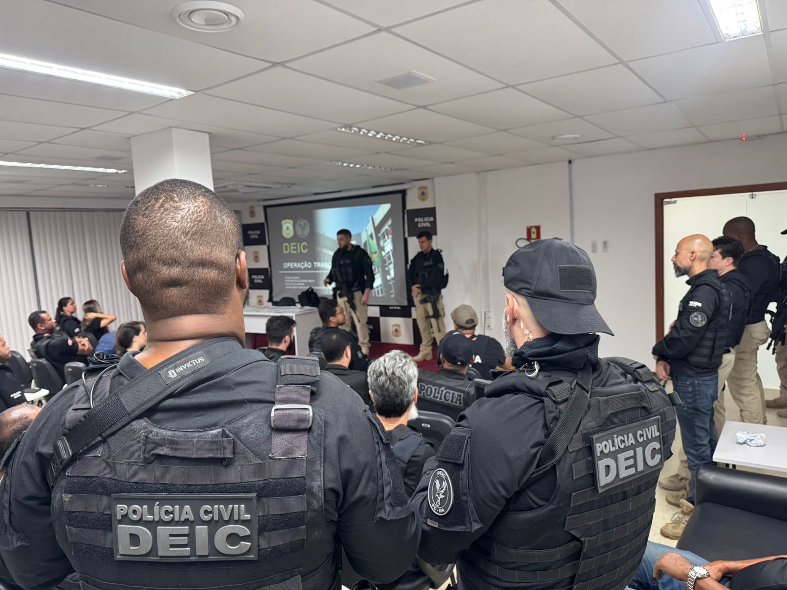 Preso golpista que vendia produtos falsos e se passava por delegado doente