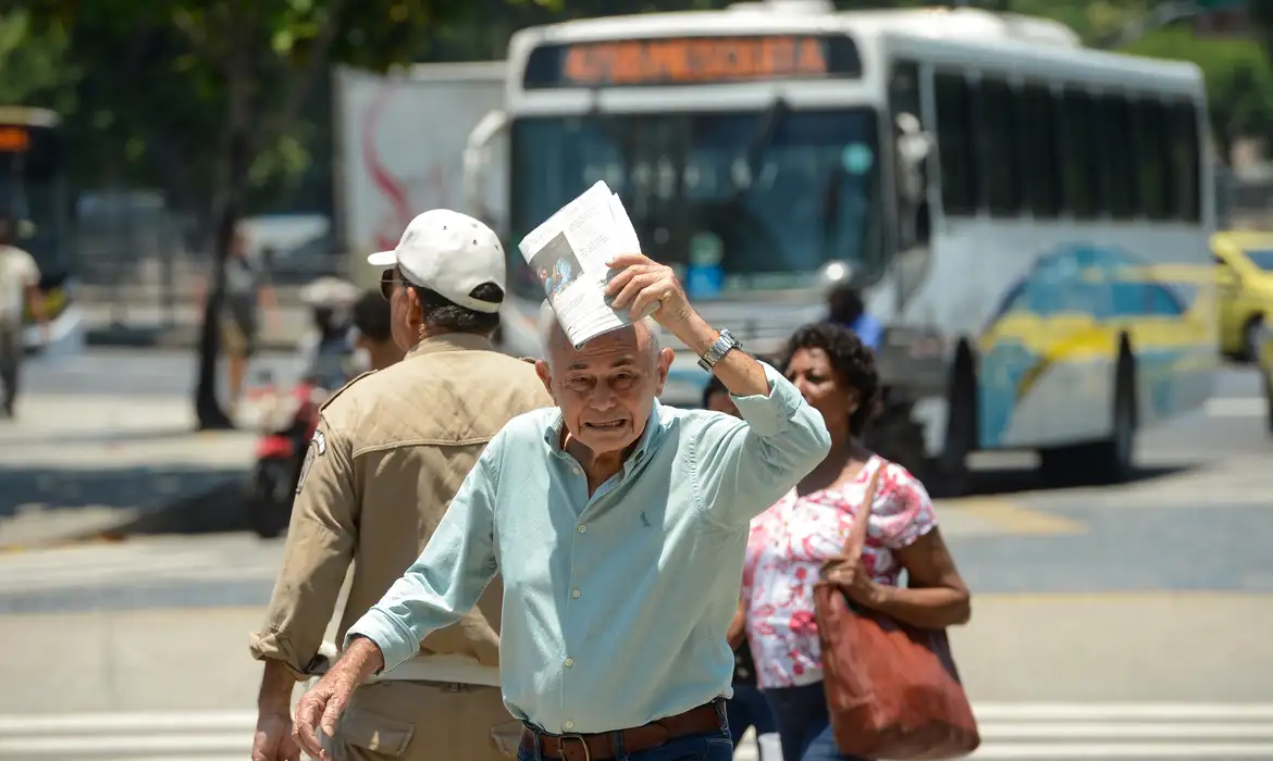 Bahia pode ter calor acima de 41°C e baixa umidade nos próximos dias