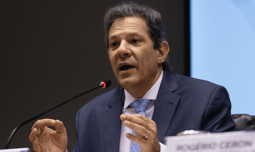 Haddad vê “concorrência desleal” em sites de compras estrangeiros no Brasil