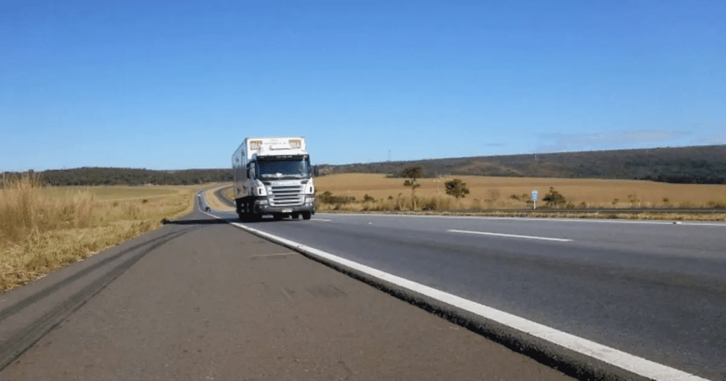 Aumenta o número de mortes em acidentes de ônibus nas rodovias federais