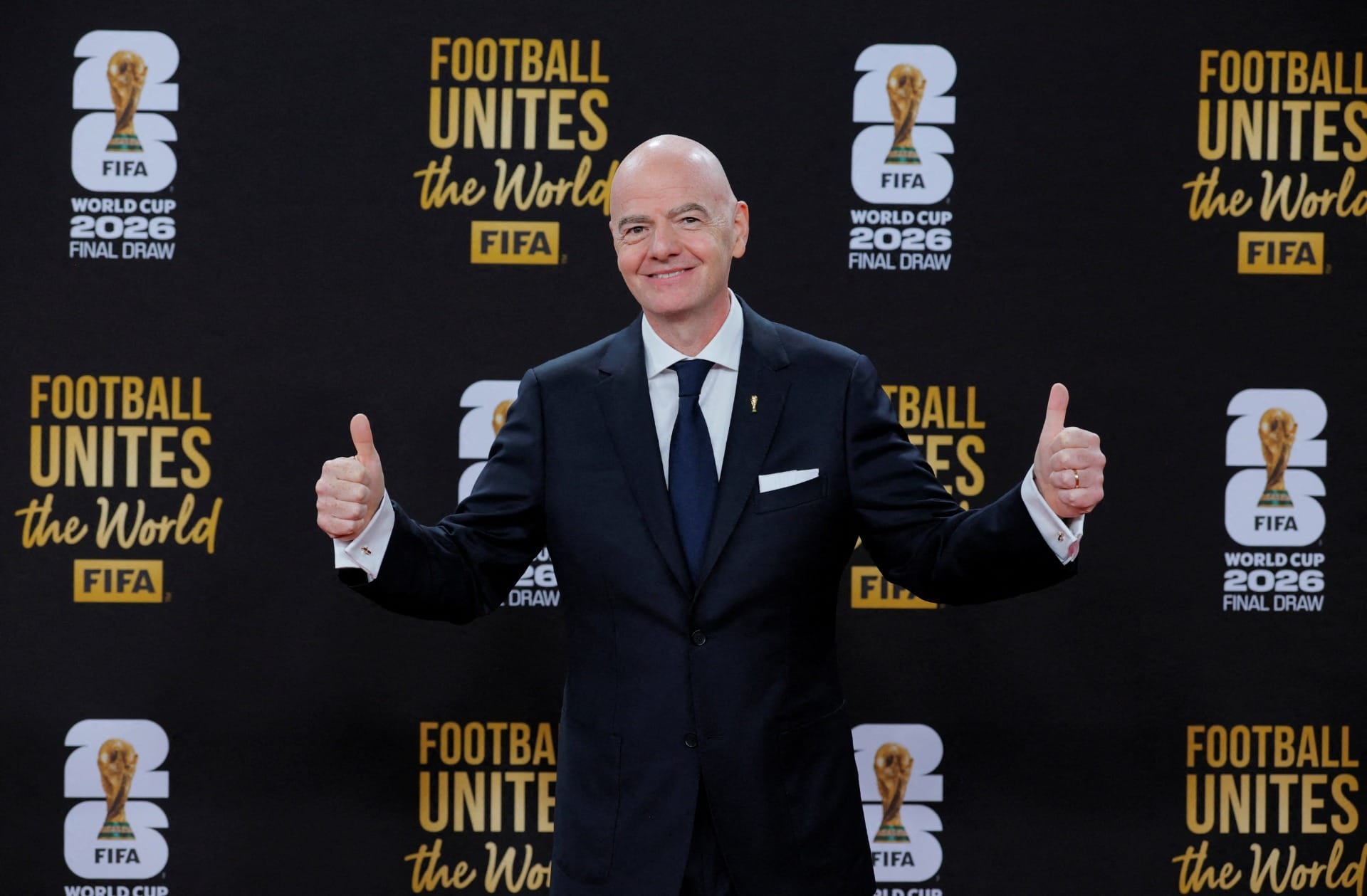 Documentos revelam pagamento milionário a presidente da Fifa