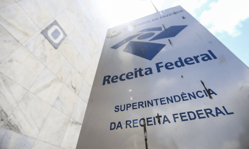 Prazo para entrega da declaração do Imposto de Renda 2023 termina hoje (31)