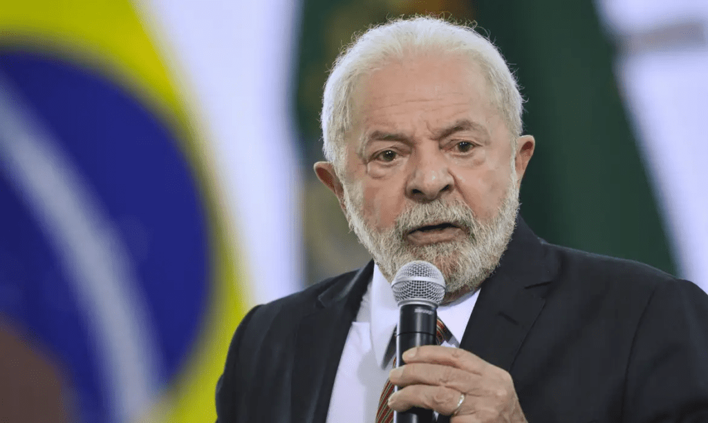 Lula: atos foram auge de longo processo de descrédito da democracia