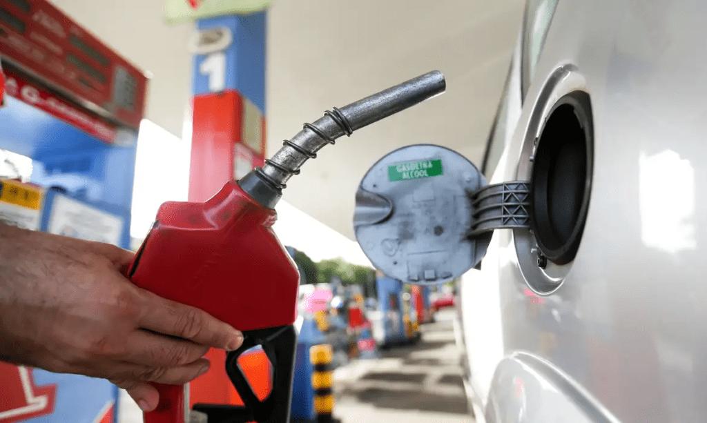 Feirão do Imposto: 10 mil litros de gasolina sem tributos em Salvador