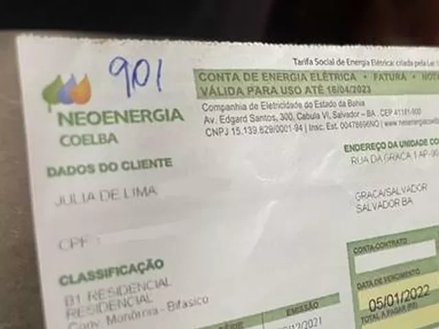 Coelba oferece R$ 20 de desconto para clientes que pagarem conta de luz pelo aplicativo