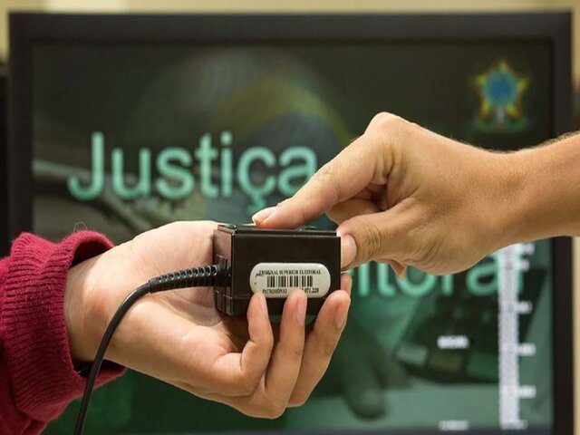 TRE retoma coleta biométrica de eleitores na Bahia