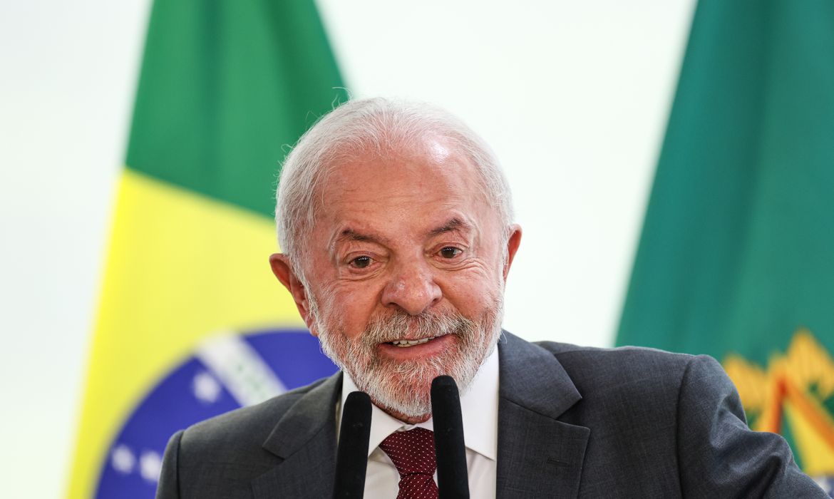 Lula cobra explicações do STF em meio à crise envolvendo Banco Master