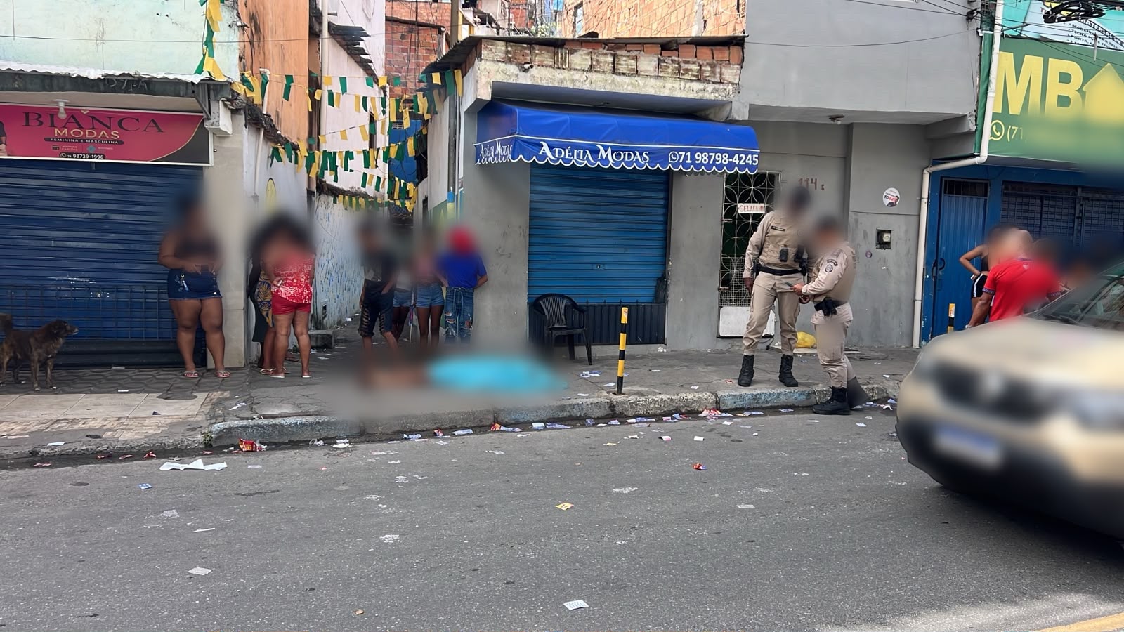 Mulher é morta a facadas e corpo é deixado em rua na Federação