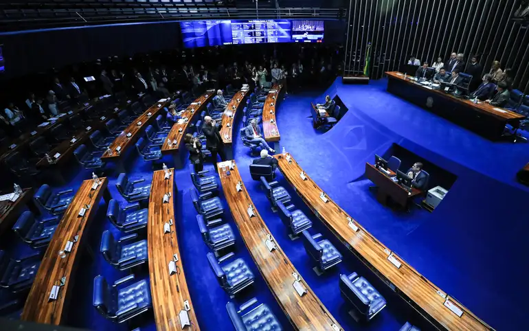Senado prevê votação de PEC do fim da escala 6x1 nesta quarta-feira (14)