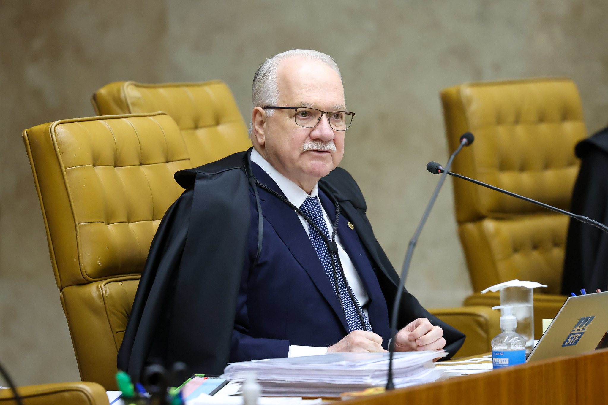Inquérito sobre Bolsonaro volta a tramitar após decisão de Fachin