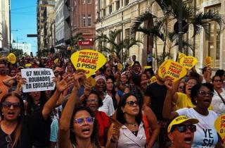 A greve dos professores Continua,  afirma APLB