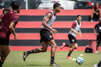 Vitória encara o Mirassol neste domingo pelo Brasileirão