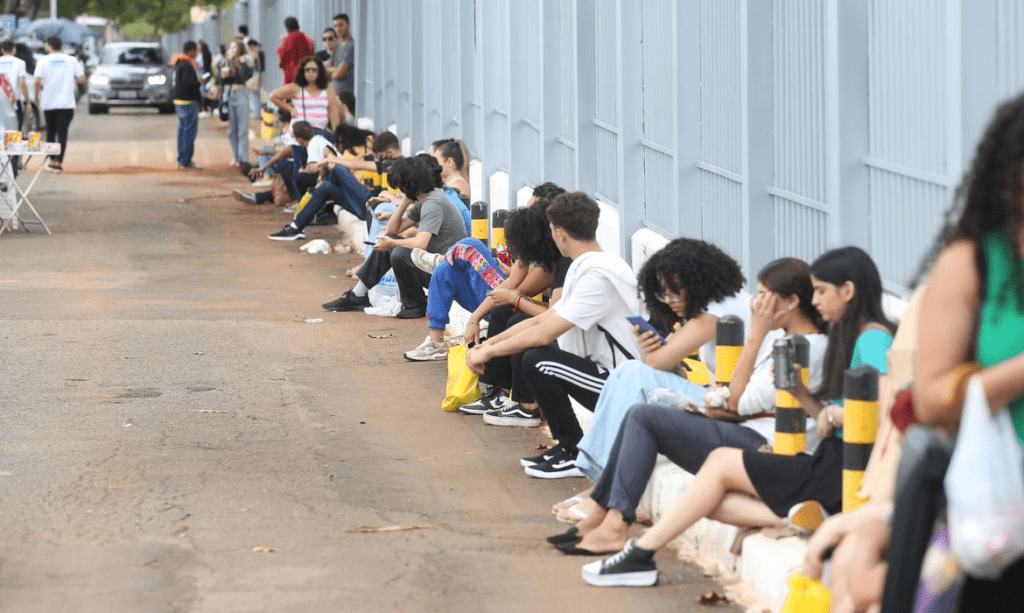 Candidatos do Enem terão passagem gratuita no metrô nos dias da prova