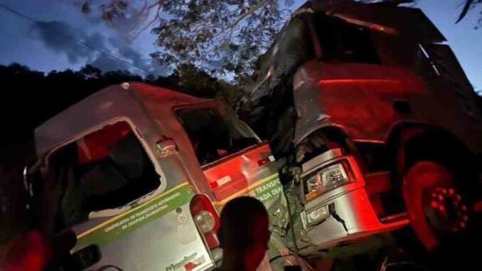 Grave acidente na BR-242 deixa mortos e feridos na Chapada Diamantina