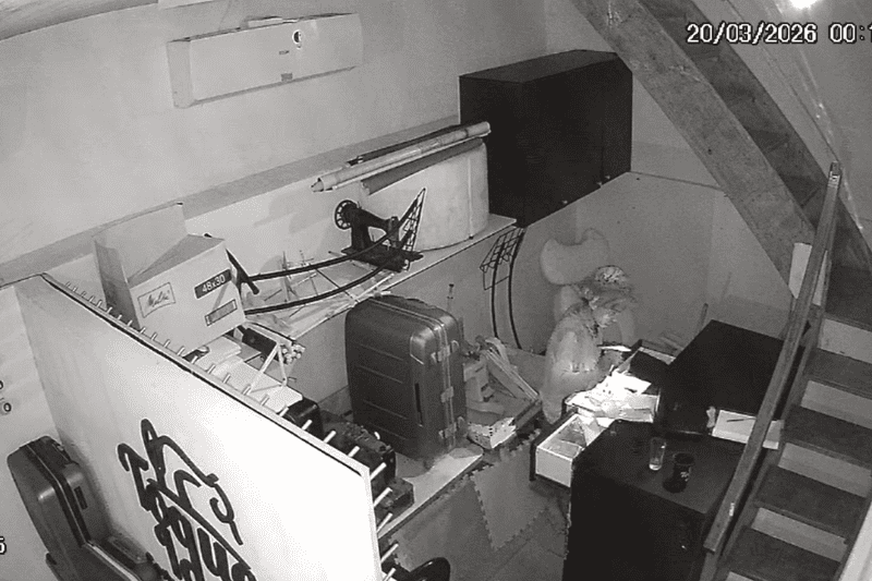 Estabelecimento é invadido durante a madrugada em Salvador
