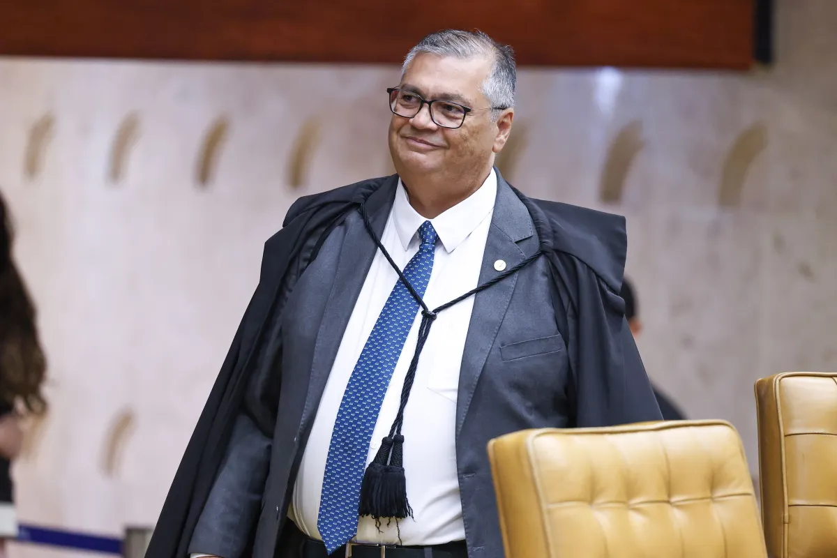 OAB reage a declaração de Dino sobre advogados no STF