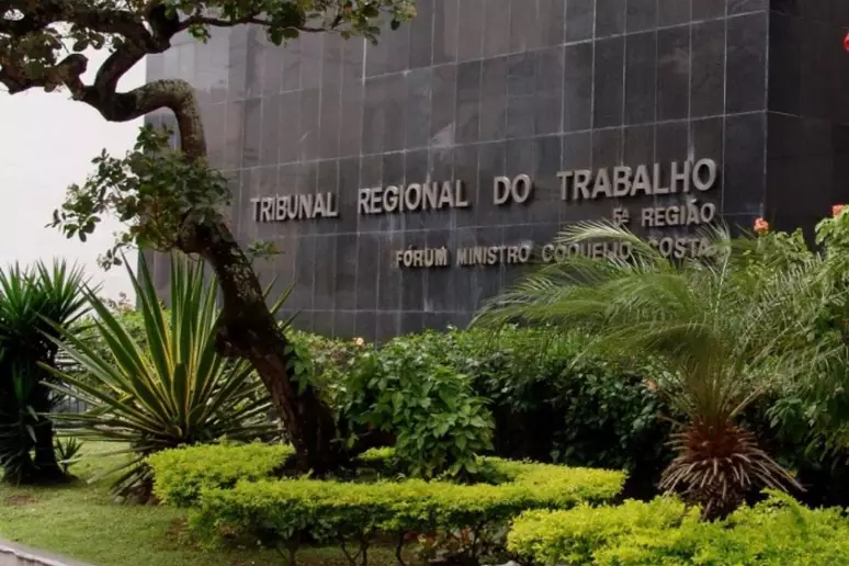 Vendedora ganha indenização após ser chamada de língua de ladeira em loja de Salvador