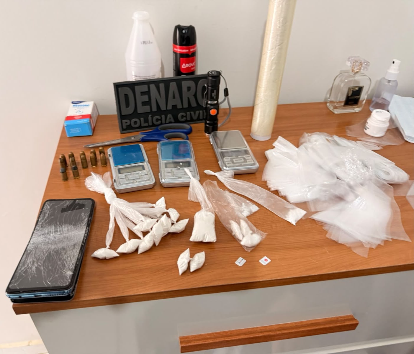 Motorista por aplicativo é preso suspeito de vender cocaína durante corridas na Bahia