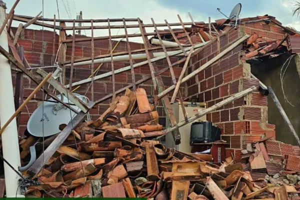 Temporal provoca destruição em Itambé e deixa famílias desabrigadas