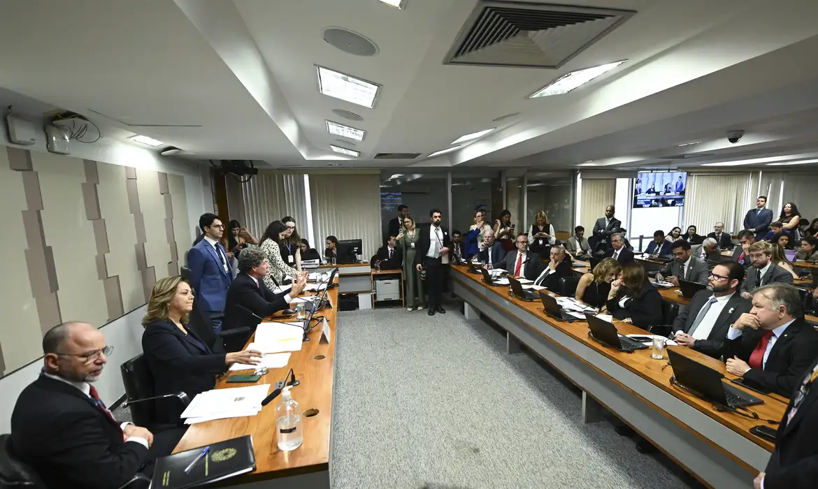 Comissão do congresso aprova fim da taxa das blusinhas