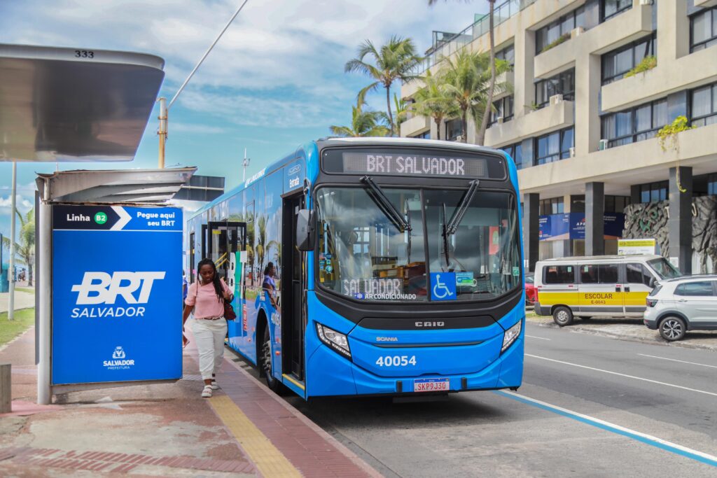 Linha B6 terá operação ampliada na orla de Salvador