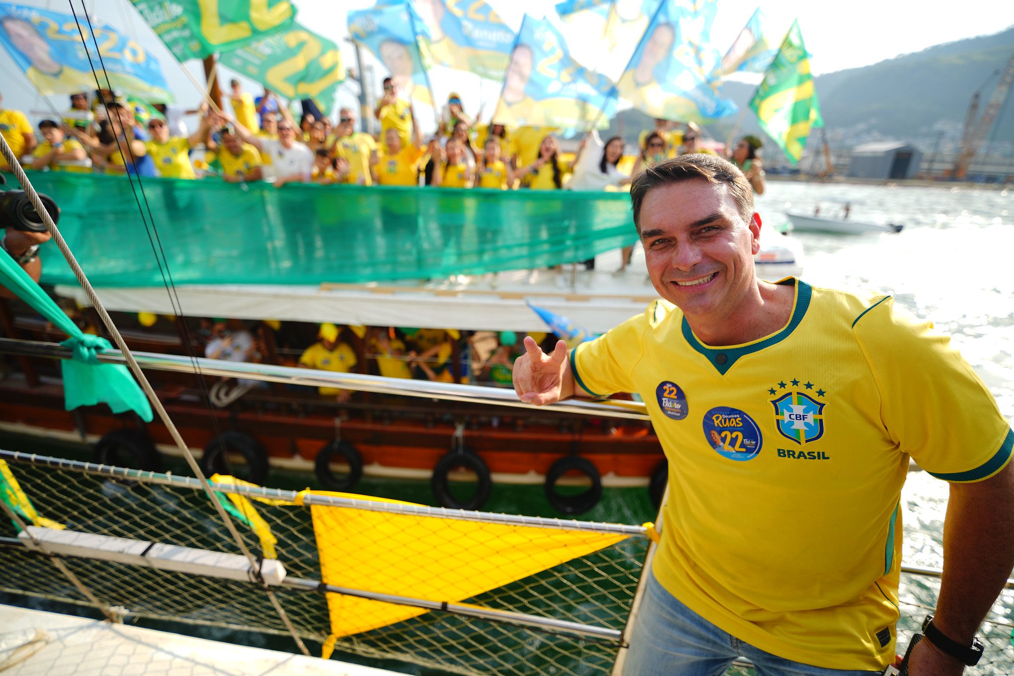 Flávio acusa Dino de interferência eleitoral