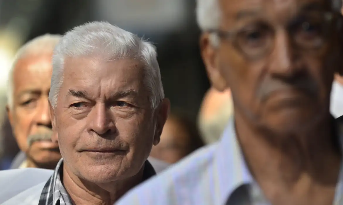 STF elimina idade mínima para aposentadoria especial do INSS