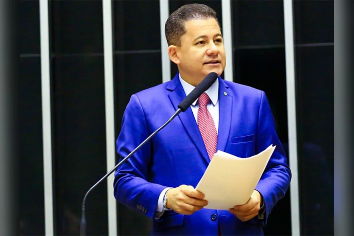 Dino afirma que deputado alegava influência entre magistrados