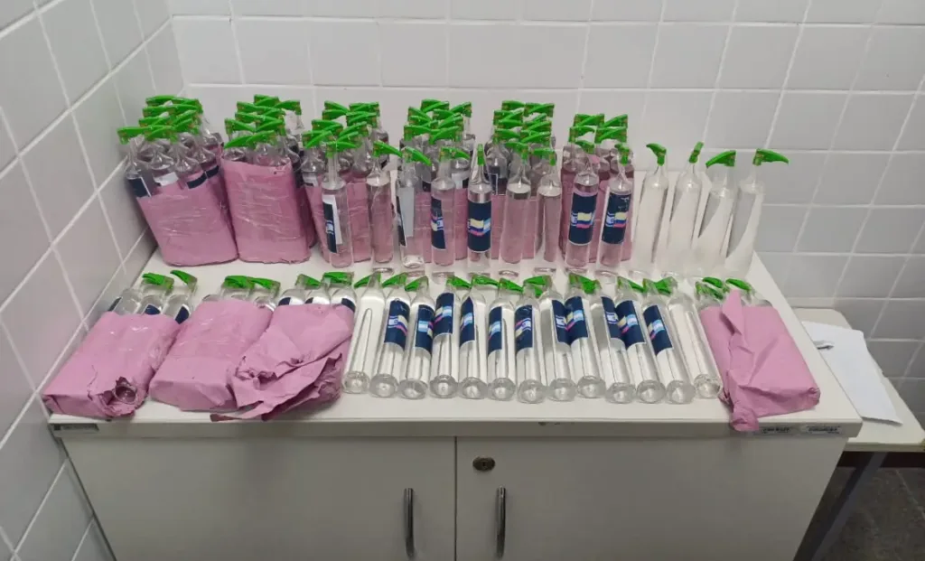 Polícia apreende mais de 100 frascos de lança-perfume em Feira de Santana