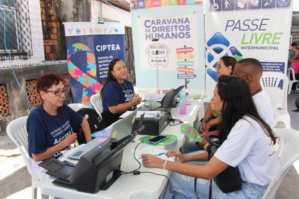 Caravana de Direitos Humanos fortalece ações de inclusão do Setembro Verde em Salvador