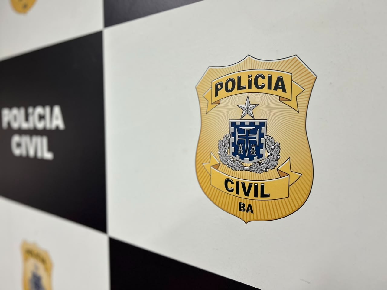 Polícia prende dois irmãos investigados por homicídio em Ribeira do Pombal
