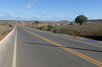 Motociclista de 60 anos morre após colisão na BA-233