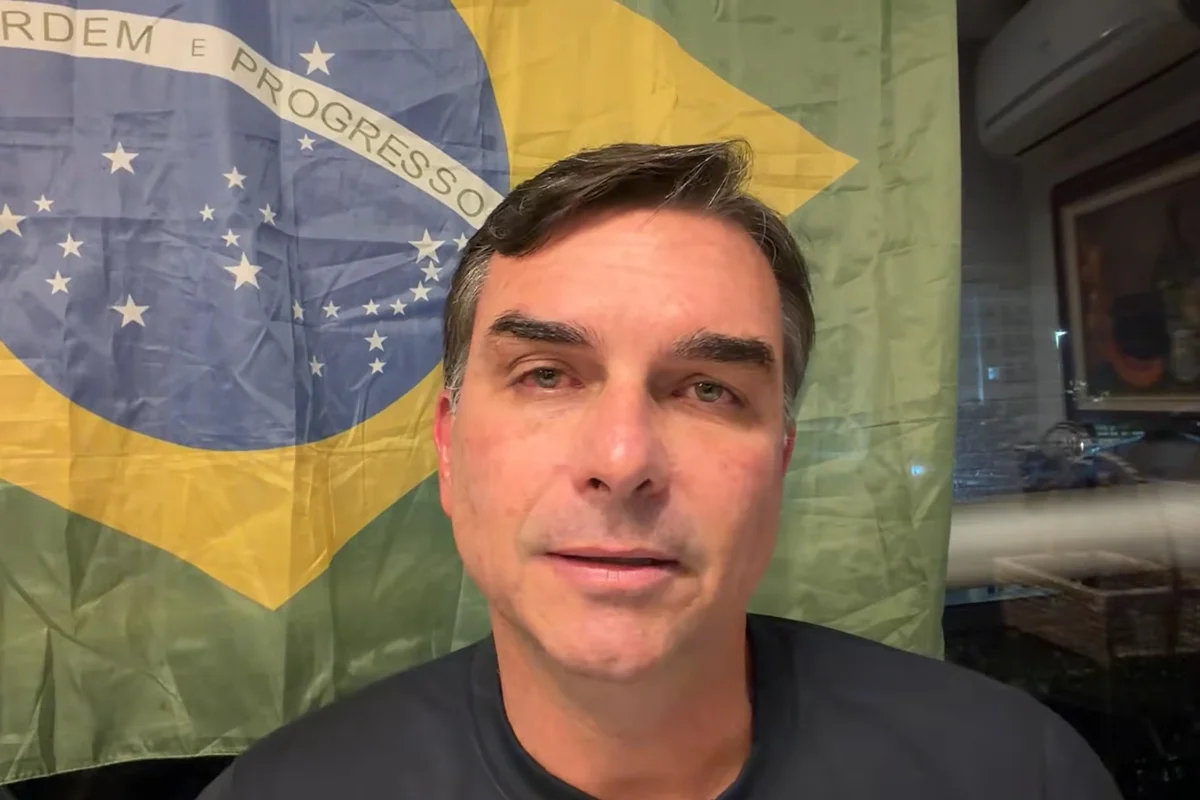 Flávio Bolsonaro acusa STF de perseguição política em carta divulgada nos EUA